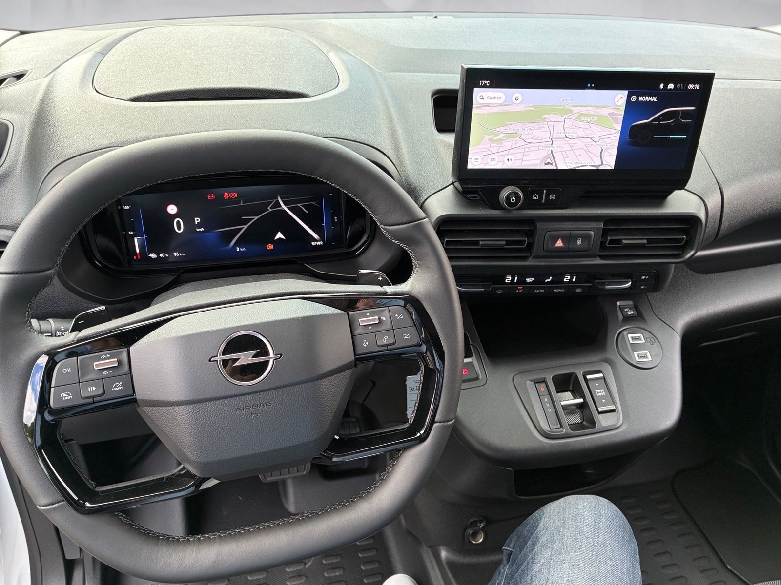 Fahrzeugabbildung Opel COMBO CARGO Electric M 11KW*Navi*SHZ*PDC*RFK*