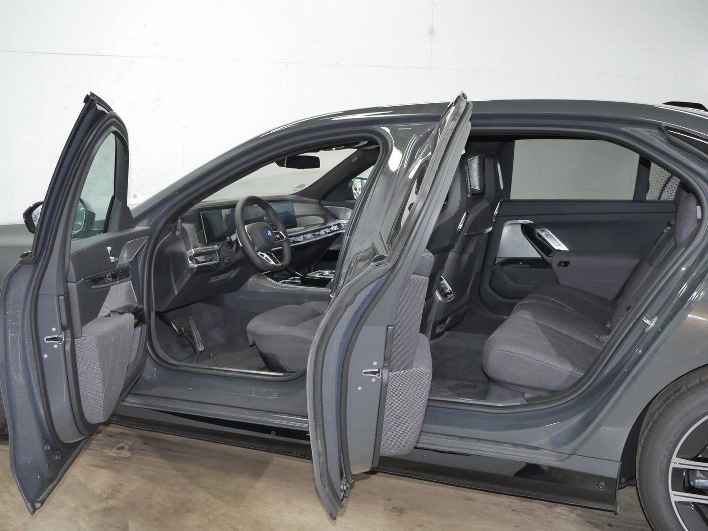 BMW 750 - Bild 8