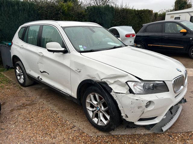 BMW X3 xDrive 28i 258hp Luxe