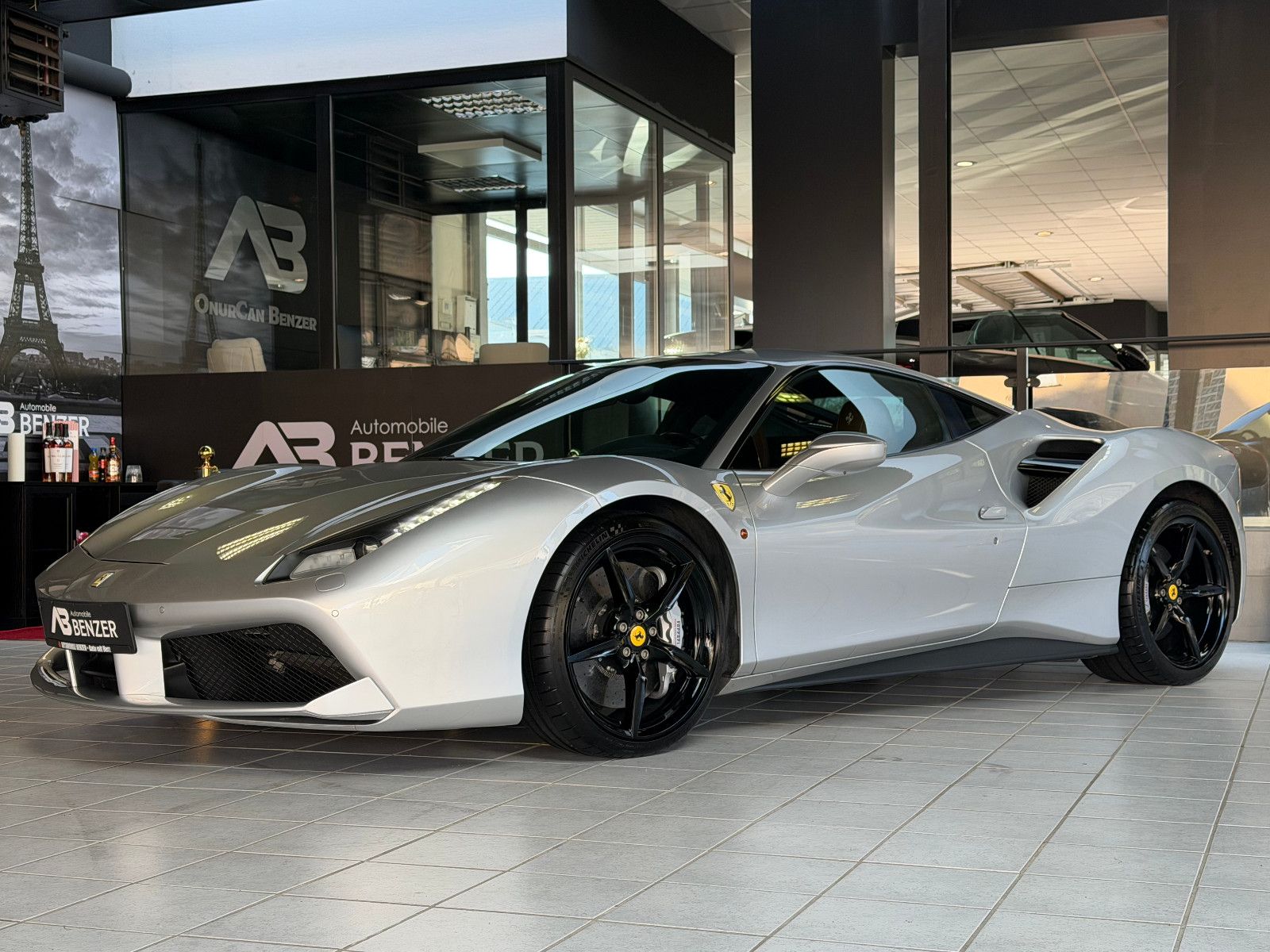 Fahrzeugabbildung Ferrari 488 GTB GTB Coupé DCT/SCUDERIA/KAMERA/