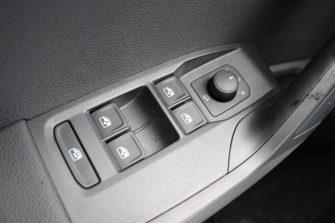 Fahrzeugabbildung SEAT Arona Style 1.0 TSI 110 PS 6-Gang VFW