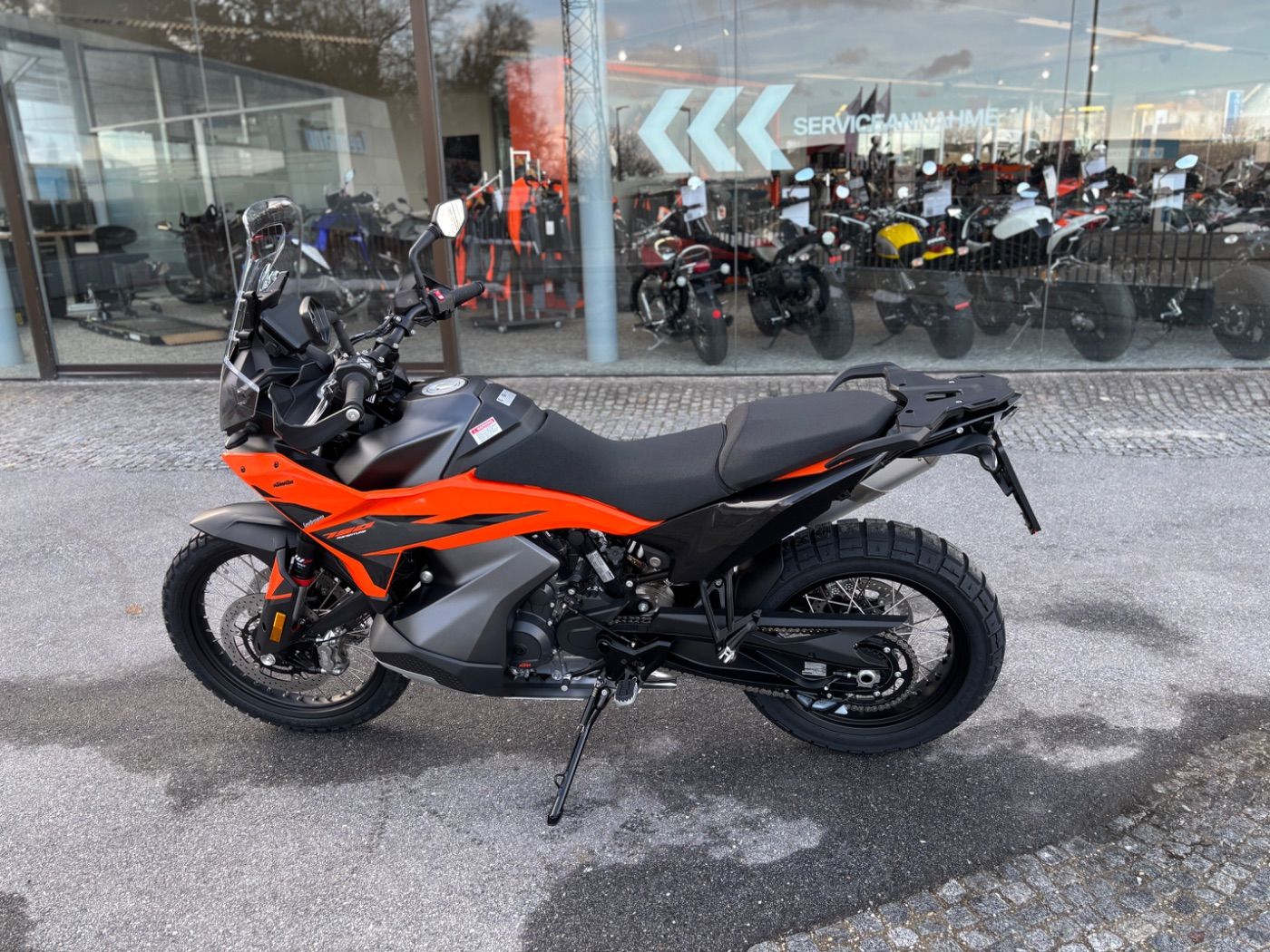 Fahrzeugabbildung KTM 790 Adventure 2026 Tech Pack inclusive beide Far