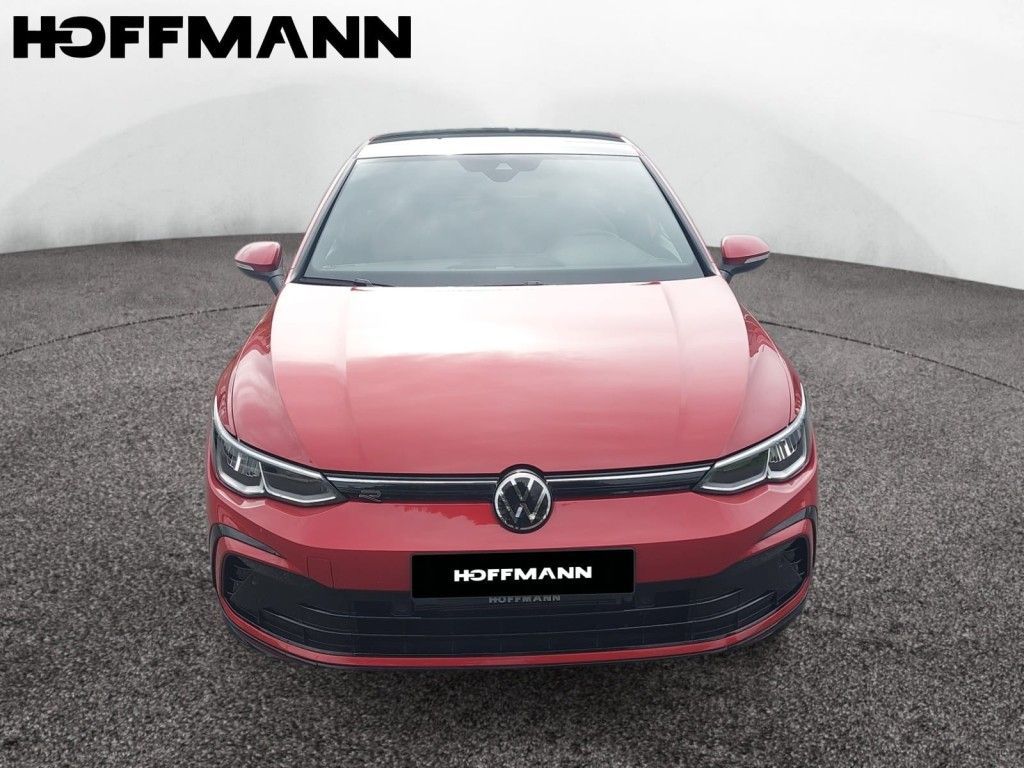 Fahrzeugabbildung Volkswagen Golf 1.5 eTSI DSG R-Line Standheizung