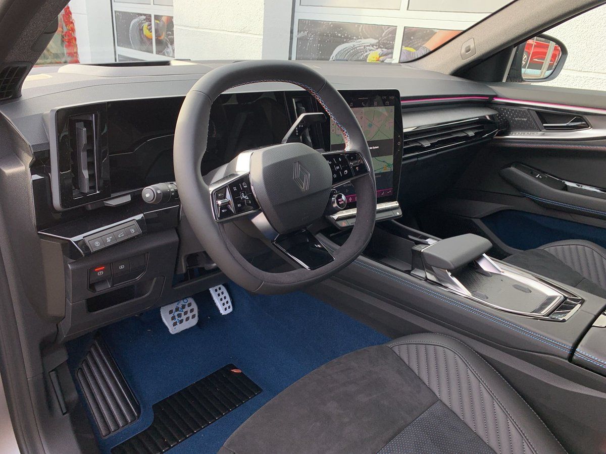 Renault Rafale - Bild 10