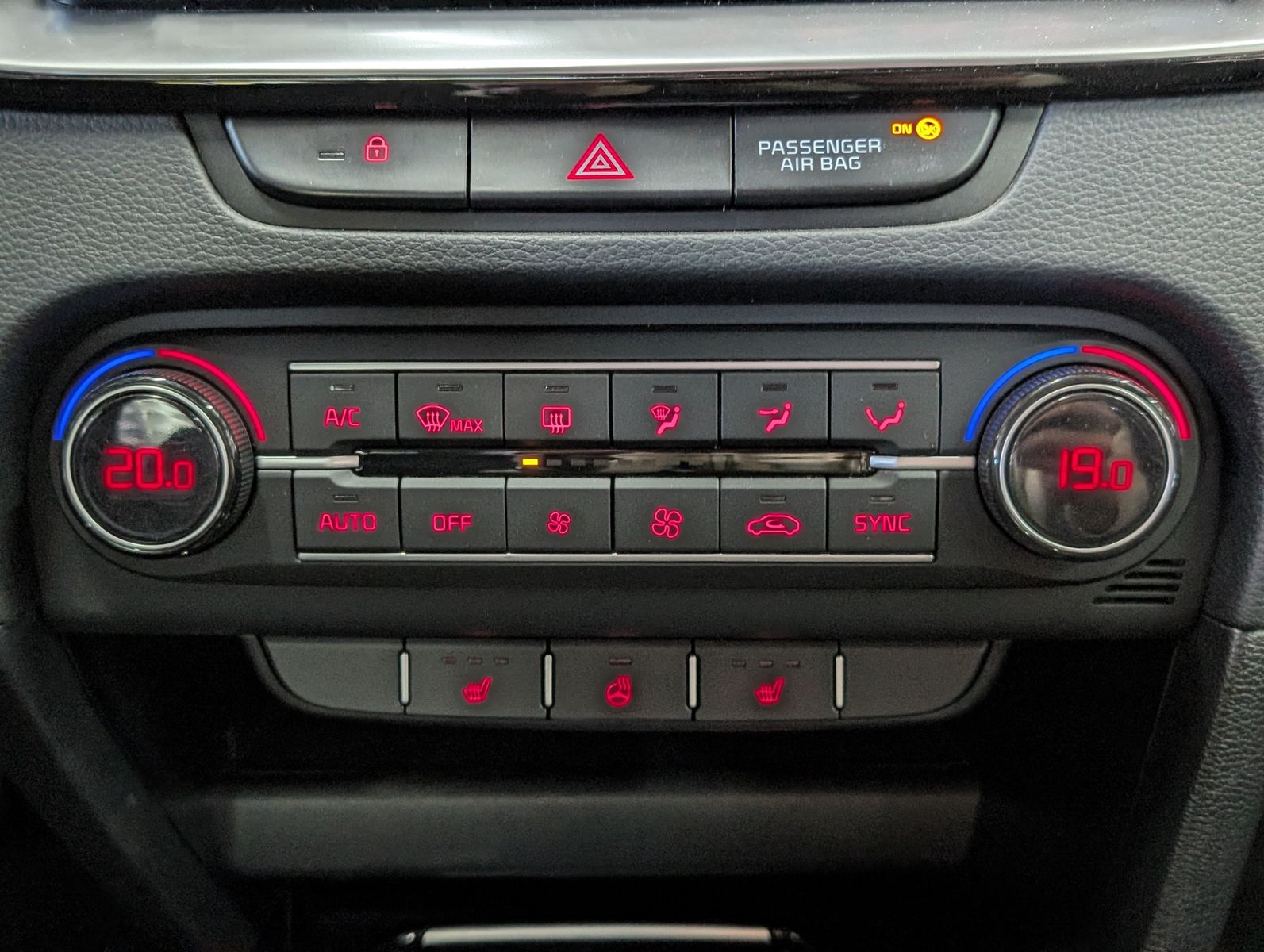 Fahrzeugabbildung Kia cee'd / Ceed 1.5 SW T-GDI Spirit SCC JBL KAM 7J