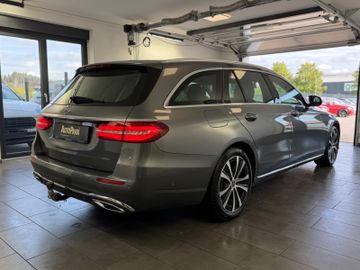 Mercedes E 220 - 5