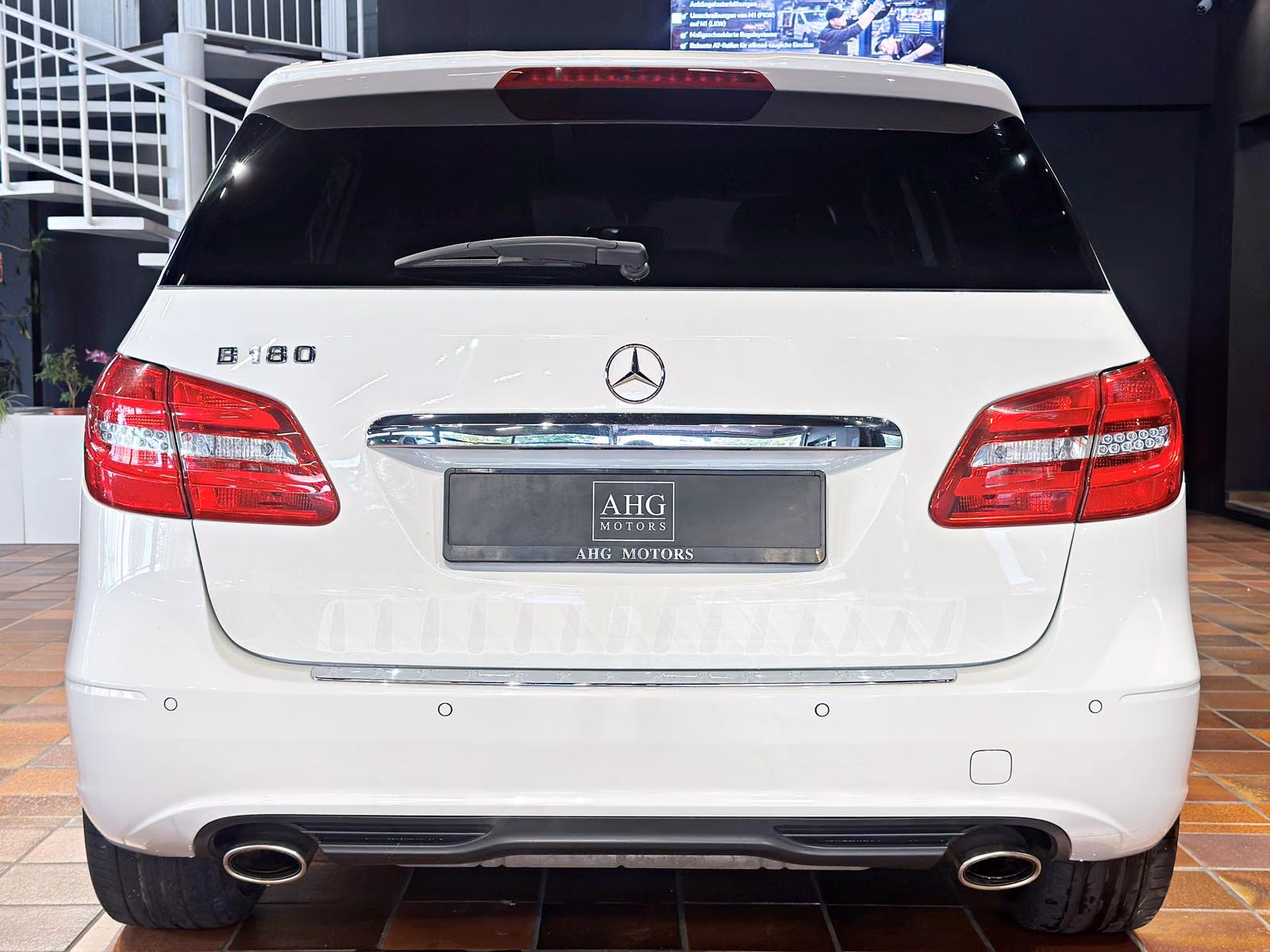 Mercedes-Benz B 180 AMG SPORTPAKET NIGHTPAKET SHZ 18"LM 1.HAND
