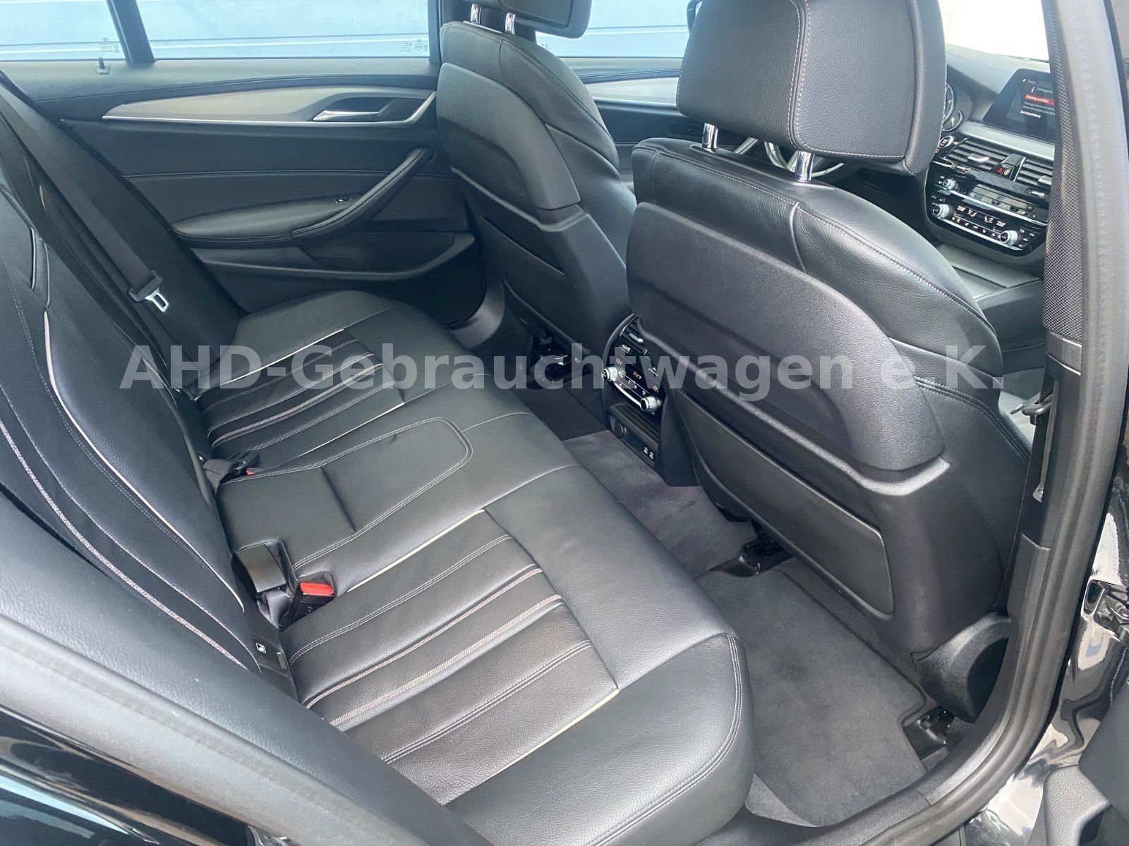 Fahrzeugabbildung BMW 540 5 Limousine 540 d xDrive Luxury Line