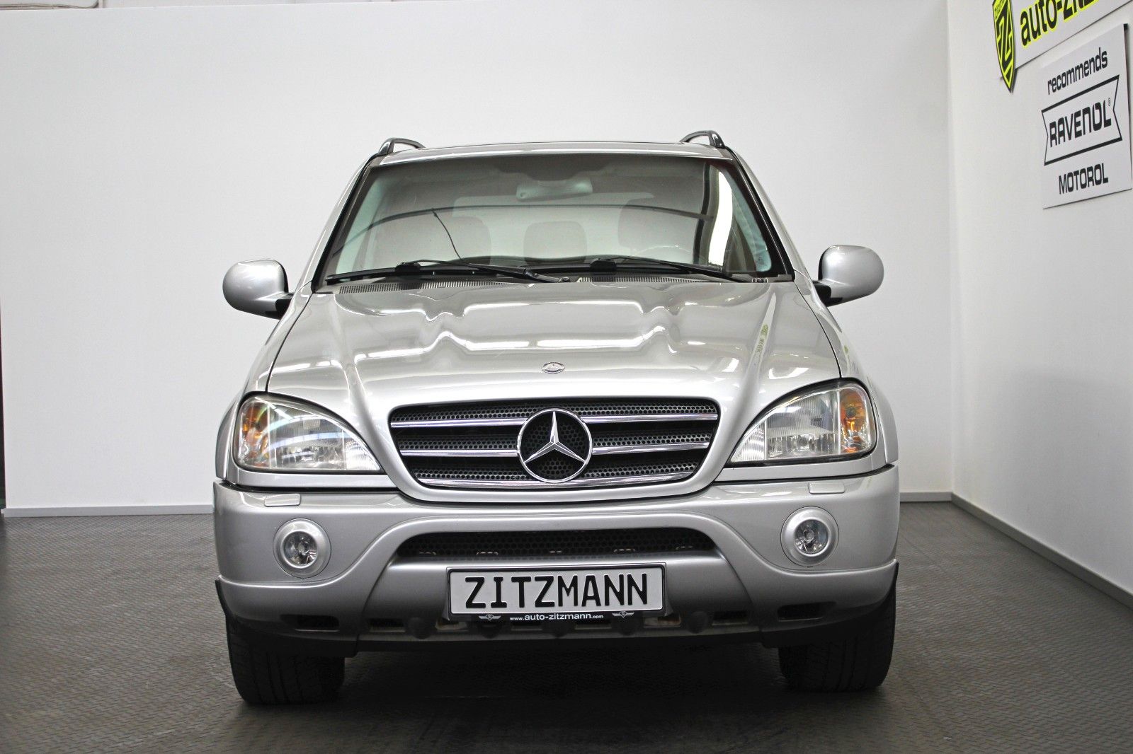 Fahrzeugabbildung Mercedes-Benz ML 55 AMG /BOSE/LEDER/NAVI/AHK