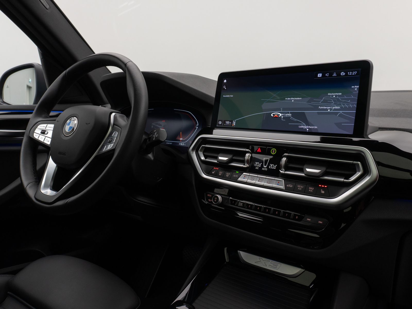 Fahrzeugabbildung BMW X3 xD20d Panor Kamera DAB HiFi Komfort Sport 19"