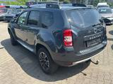 Dacia Duster I Black Shadow AHK Navi 58700km 1.Hand - gebrauchte Dacia Duster aus dem Jahr 2017