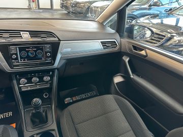 MYAUTOCENTER – Gebraucht- und Jahreswagen mit Werkstattservice in Pfaffenhofen Volkswagen Touran *1.HAND*Tempo*Klima*AHK*PDC*
