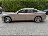 BMW 750i xDrive Individual *Night Vision*Vollausstat - silberne BMW 750