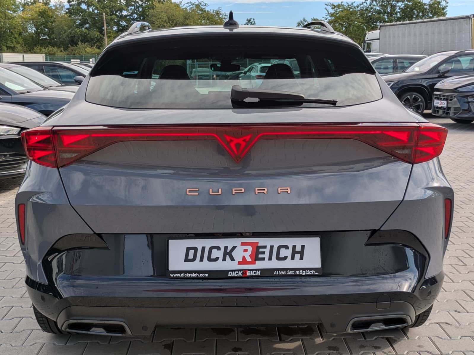Vehicle image CUPRA Formentor 1.5 eTSI PANO*MATRIX*SENNH.*DINAM*360°