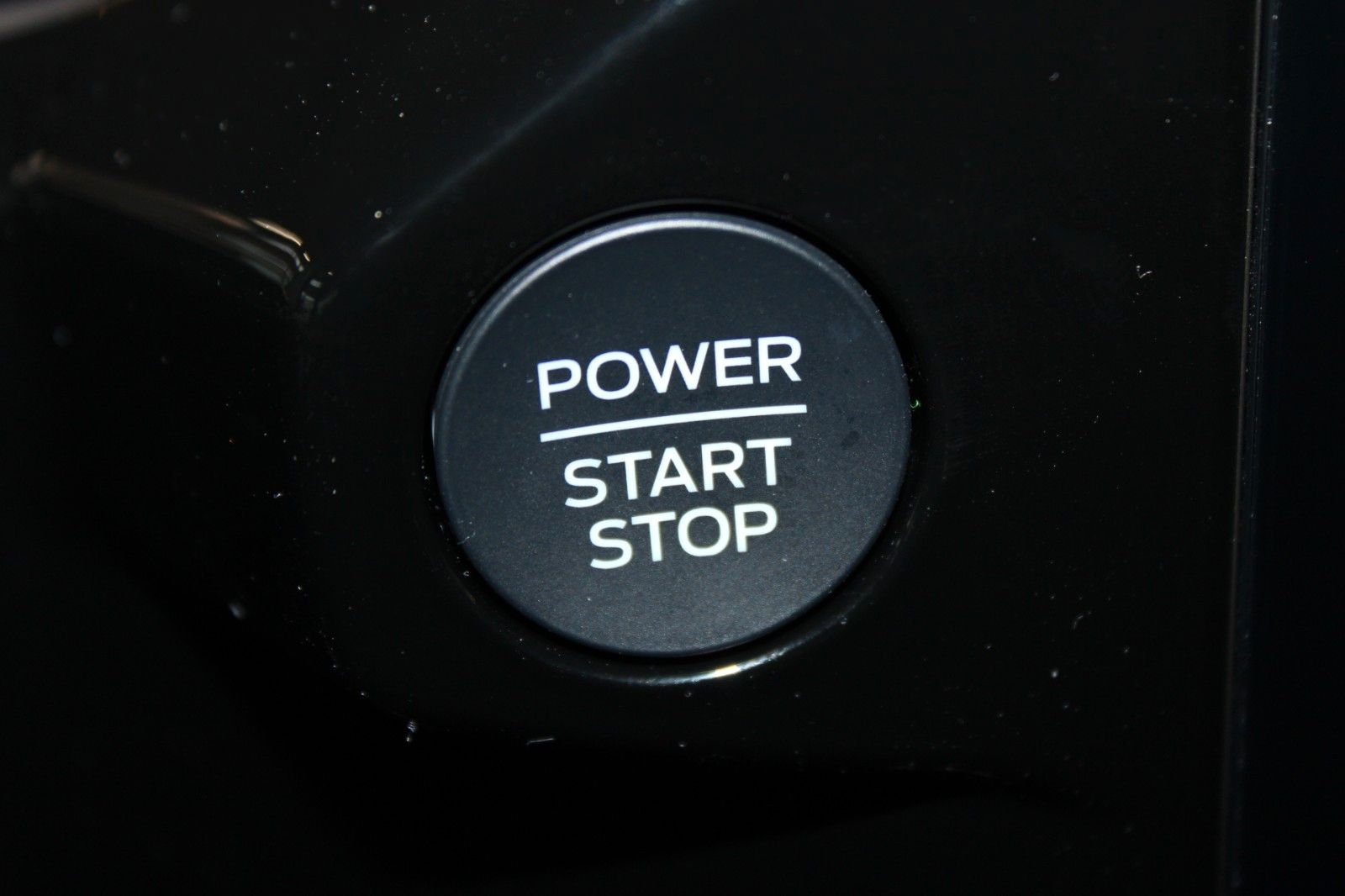 Fahrzeugabbildung Ford NUGGET L1 Titanium MARKISE + Aufstelldach SOFORT