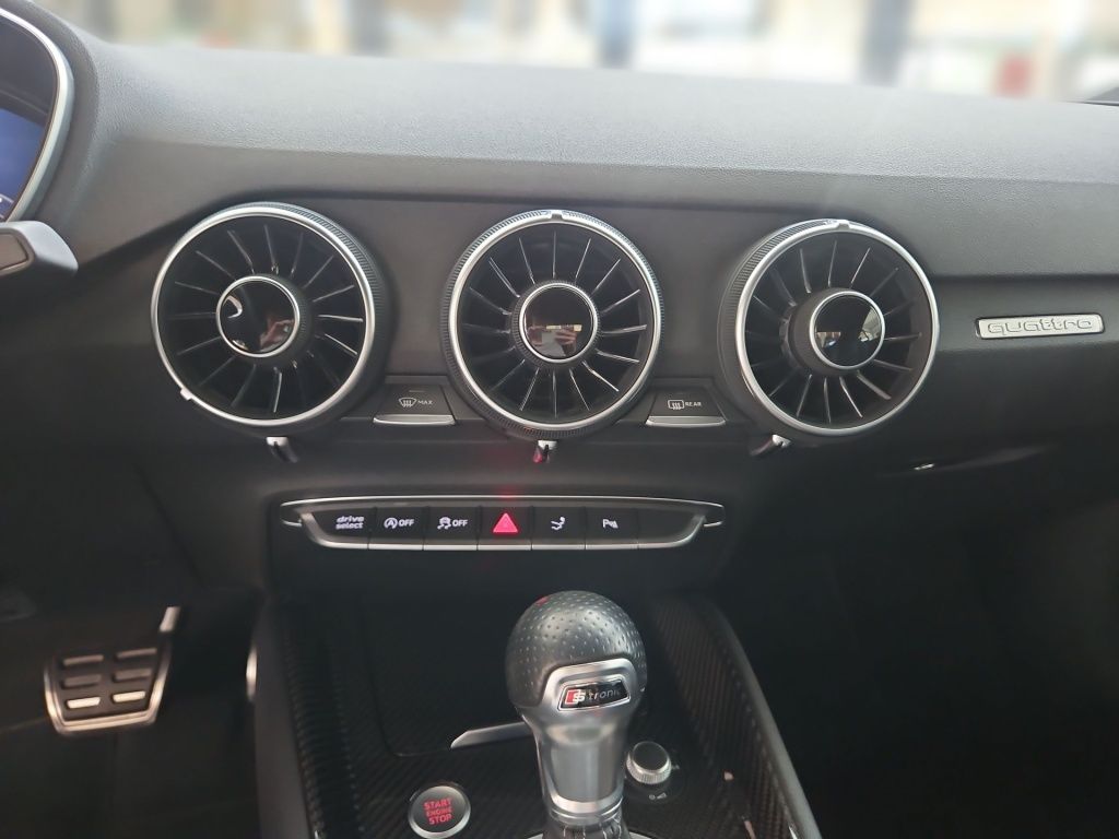 Fahrzeugabbildung Audi TT 45 Coupe quattro S-Line Matrix-LED Sound