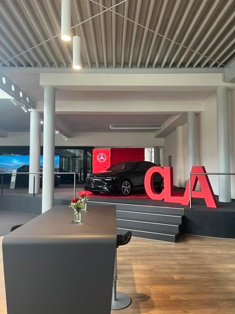 showroom-image-bottom