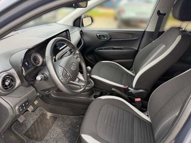 Fahrzeugabbildung Hyundai i10 Edition 30 +CARPLAY+KLIMA+SHZ+TEMPOMAT+DAB+U