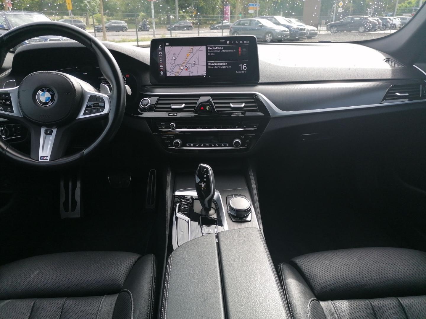 BMW 530 i xDrive Touring M Sportpaket Luftfederung S