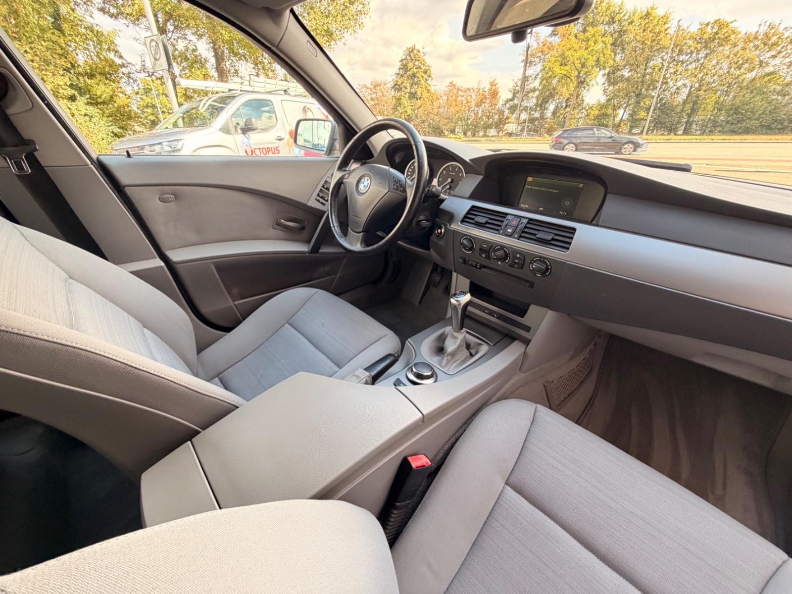 BMW 523 2005 — photo 11