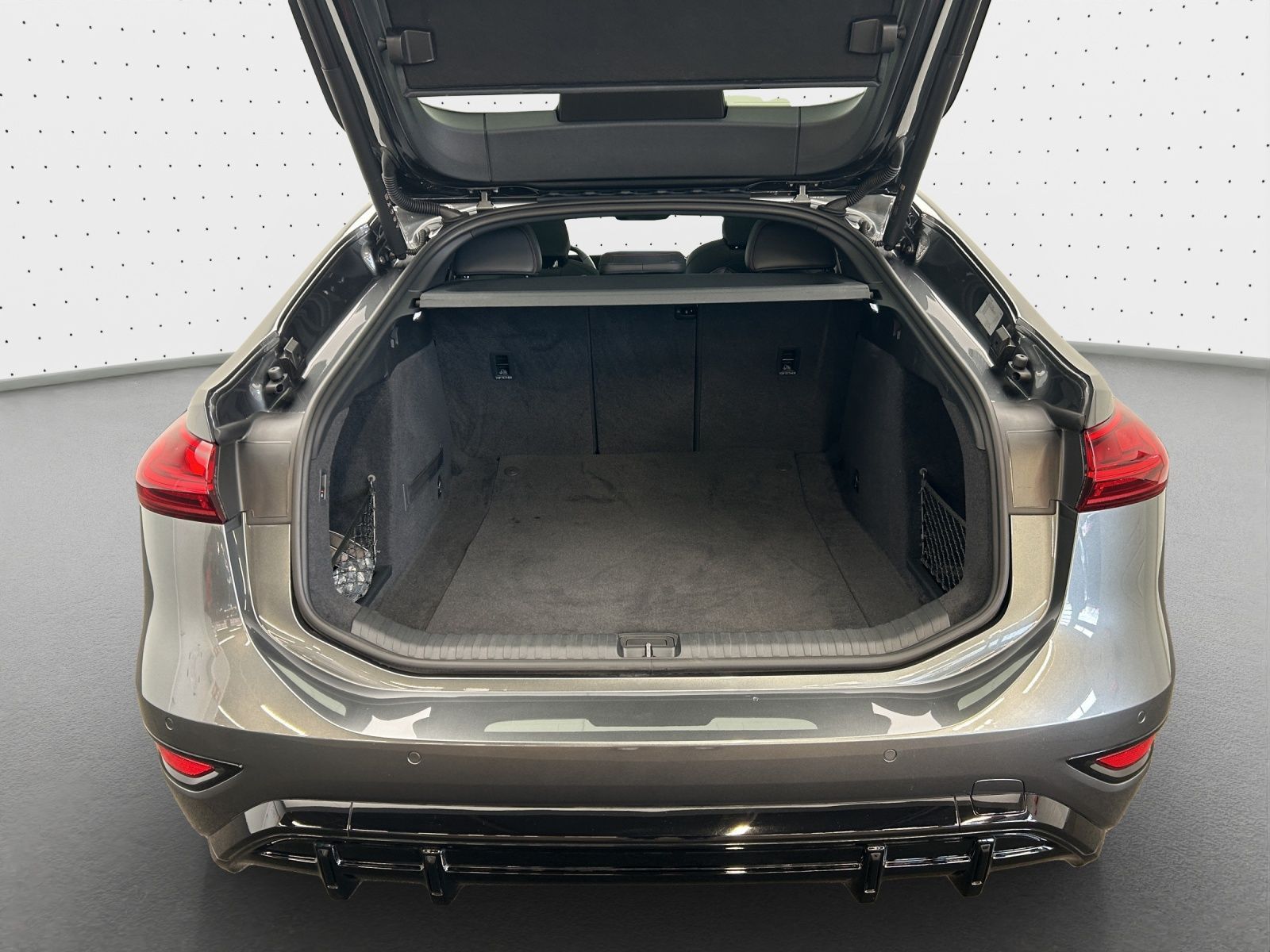 Audi S6 e-tron - Bild 12