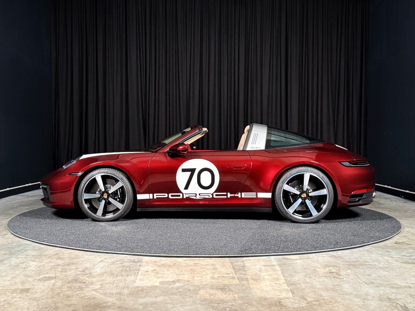 Fahrzeugabbildung Porsche 911 Targa 4 S Heritage + Lift + Approved + PCCB