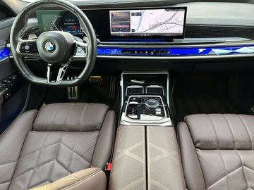 BMW 740 - 8