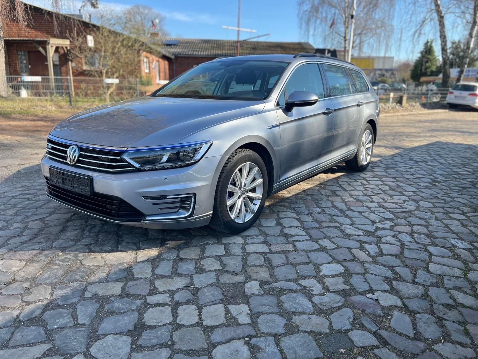 Volkswagen Passat Variant  Benzin/Hybrid Variant