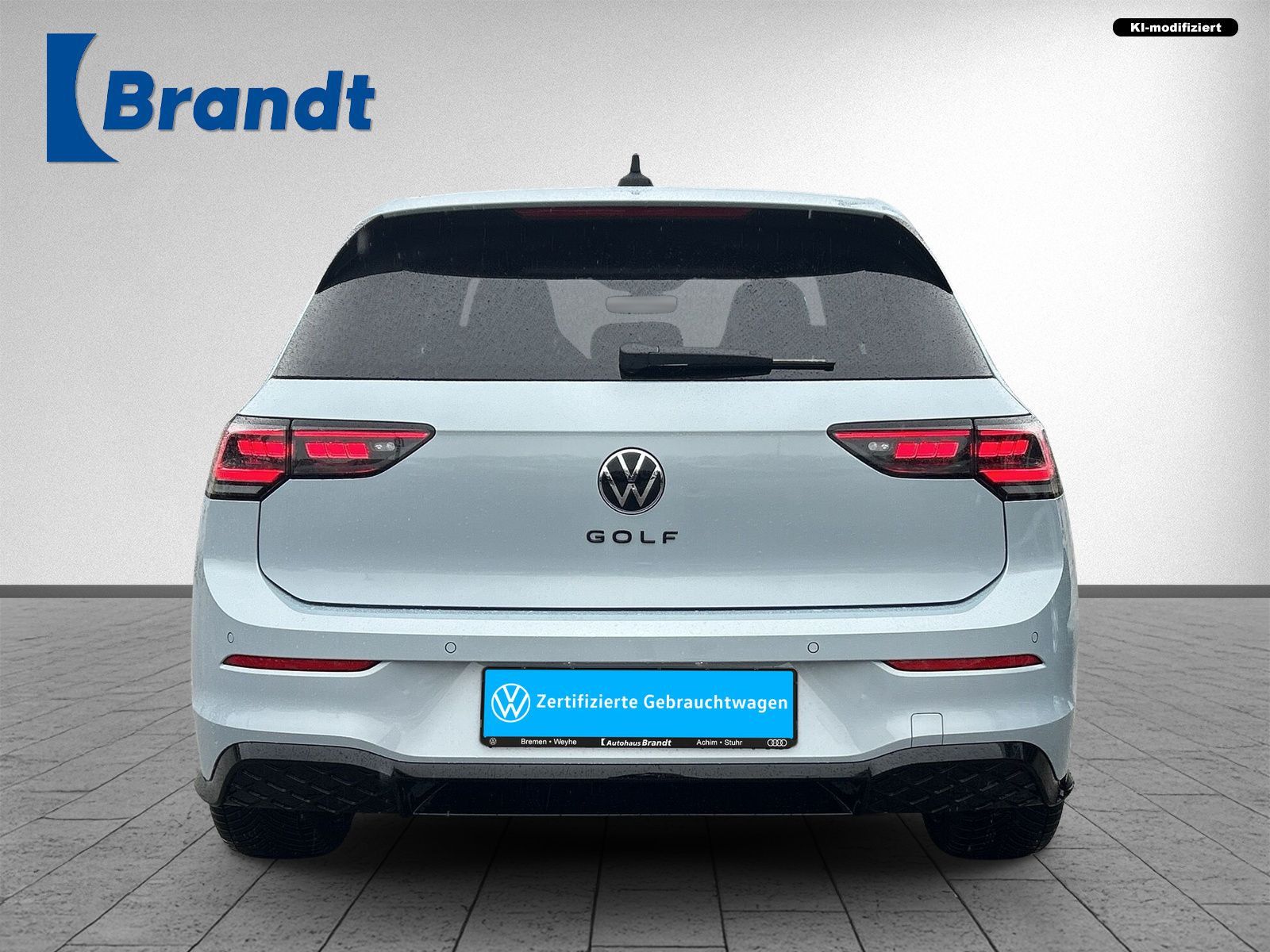 Volkswagen Golf VIII 1.5 eTSI R-LINE MATRIX PANO HUD AHK foto 5