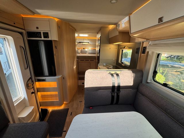 HYMER / ERIBA / HYMERCAR B MC T 550 White Line-Mercedes-Autom-Solar-Distr