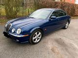 Jaguar S-Type 4.2 V8 mit Vollausstattung - Jaguar S-Type: 4.2