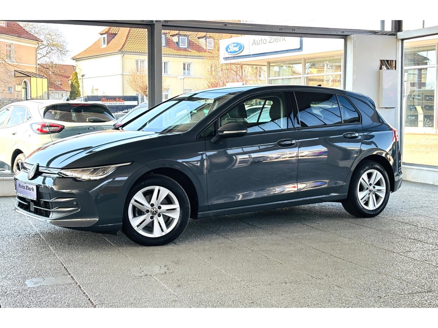 Volkswagen Golf VIII 1.5 TSI LIFE LED SHZ ACC PDC CARPLAY G, миниатюра 2