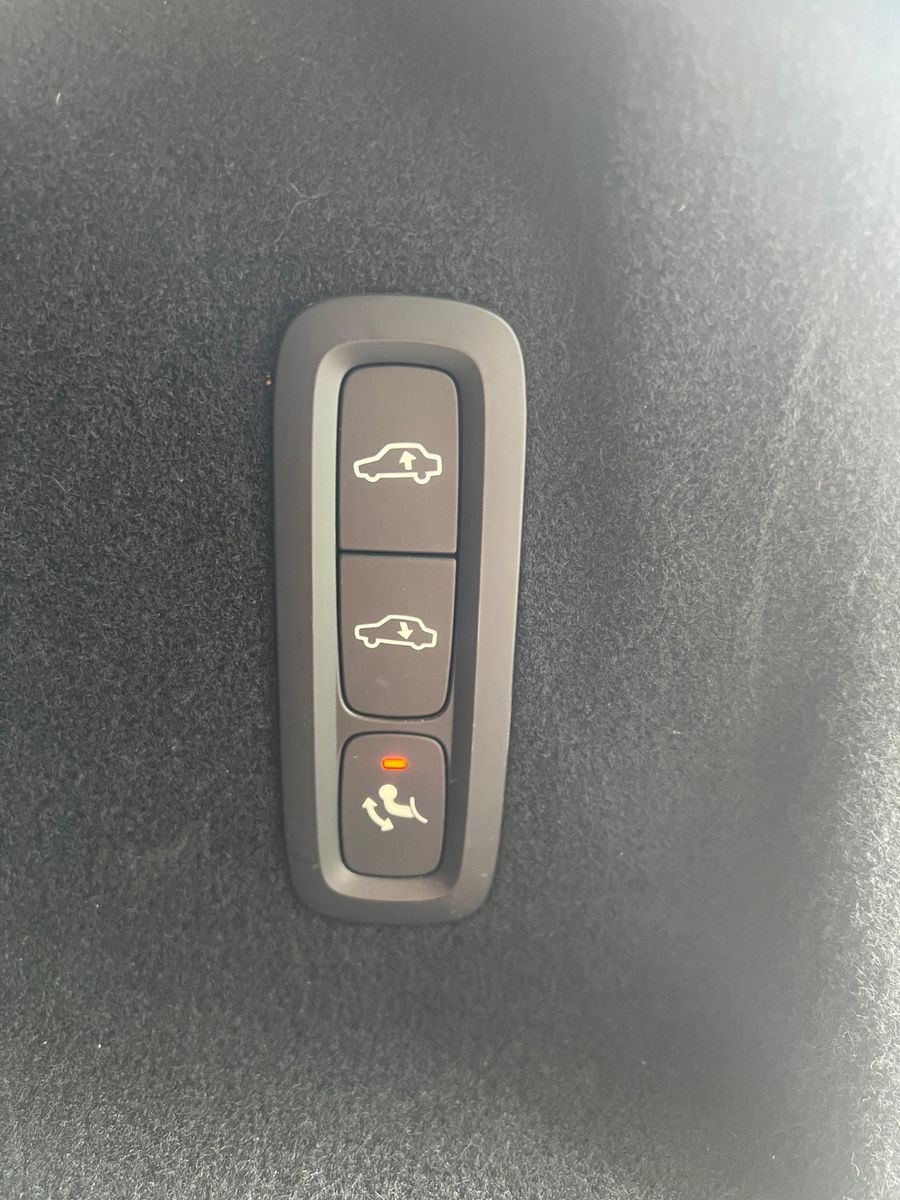 Fahrzeugabbildung Volvo XC 60 XC60 Inscription AWD * Business Xemium *