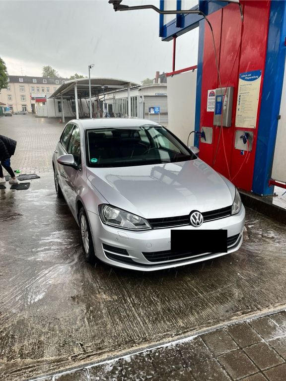 Image of Volkswagen Golf