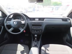 SKODA RAPID 1,4 TSI  KAMERA +PDC Bild 2
