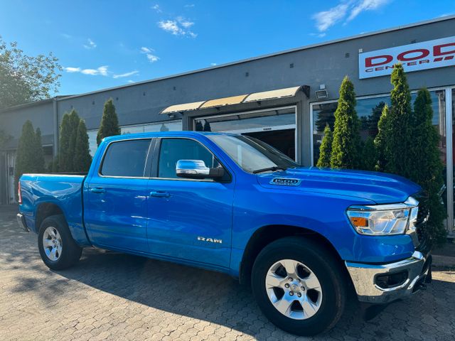 Dodge RAM 1500 Crew Cab 5,7L  Leder/PDC/SHZ/LHZ