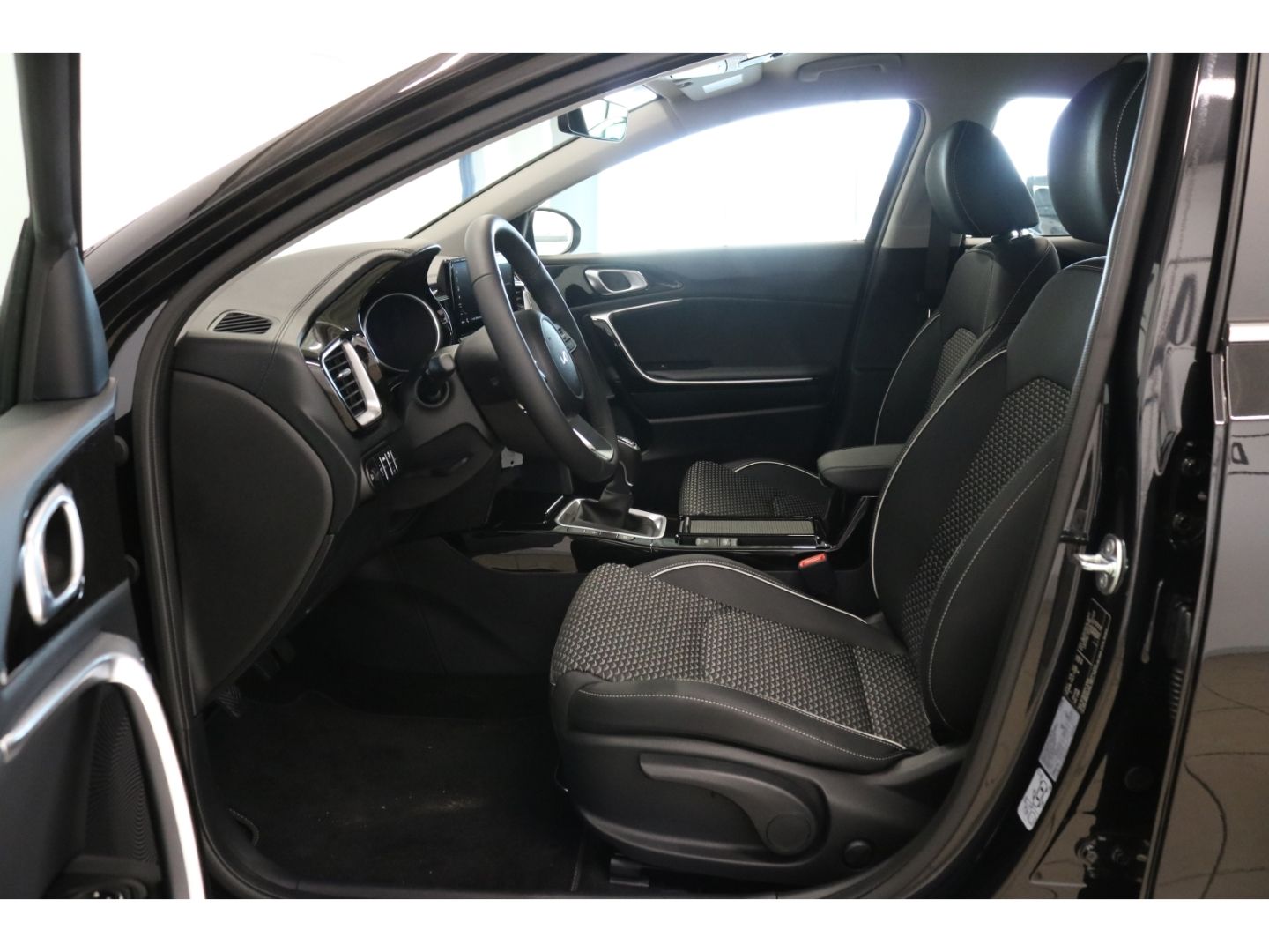 Fahrzeugabbildung Kia XCeed Vision 1.0 T-GDI Navi SHZ Kamera Tempomat