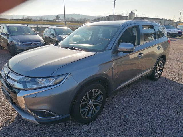 Mitsubishi Outlander SUV-Star+ 4WD