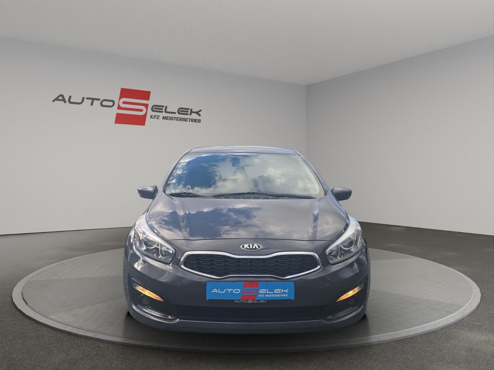 Fahrzeugabbildung Kia Cee'd Lenkradheizung/ NAVI/ RÜCKFAHRKAMERA