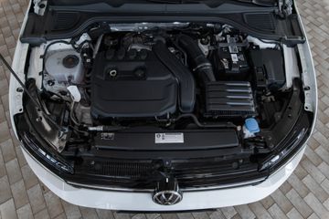 Bild 22 VW Golf VIII Life Navi Sitzheizung Lenkradheizung