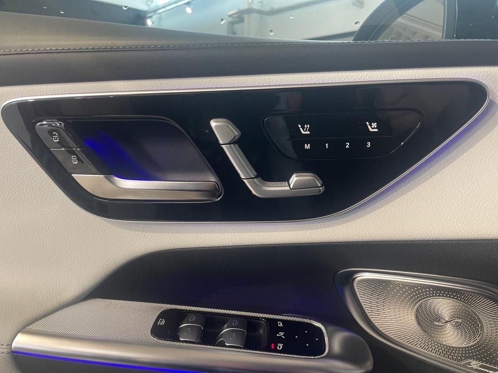 Fahrzeugabbildung Mercedes-Benz GLC 200 4M Coupé +AMG+AHK+ASSISTENZ+PANO+DIGITAL