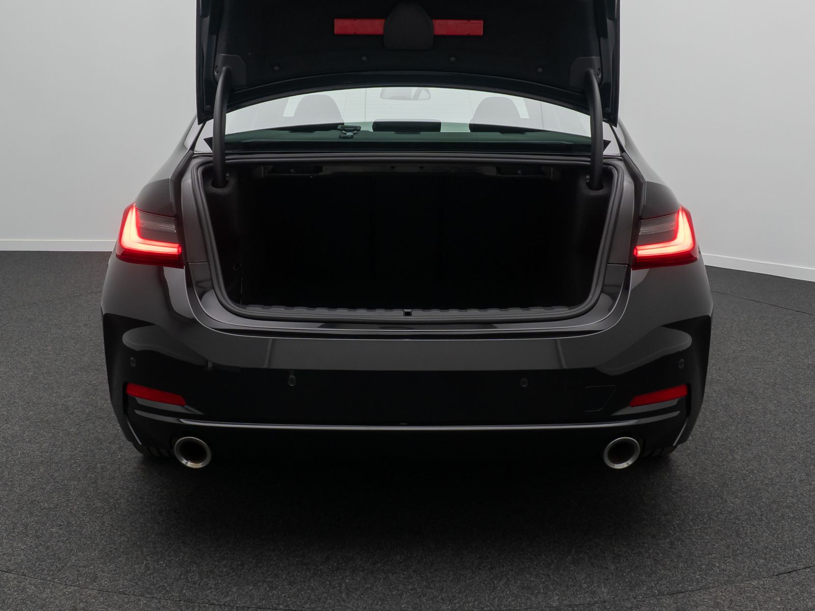 Fahrzeugabbildung BMW 330i Stop&Go DAB Kamera Standhzng Fernlic 18Zoll