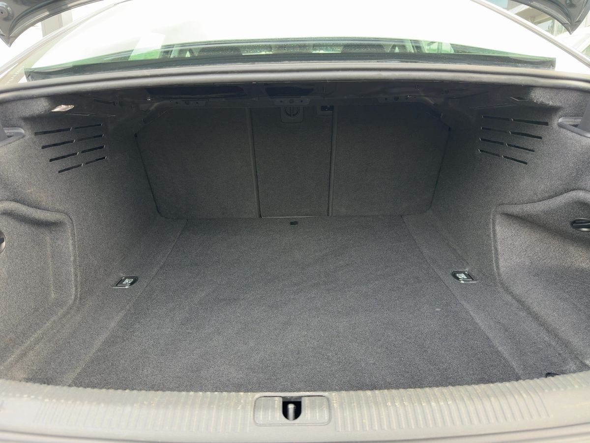 Audi A4 - Bild 14