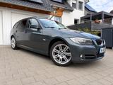 BMW 318d Touring TÜV 04/2028, AHK, Bremsen vo. neu - BMW 318 mit Diesel-Antrieb: Kombi, 2.0
