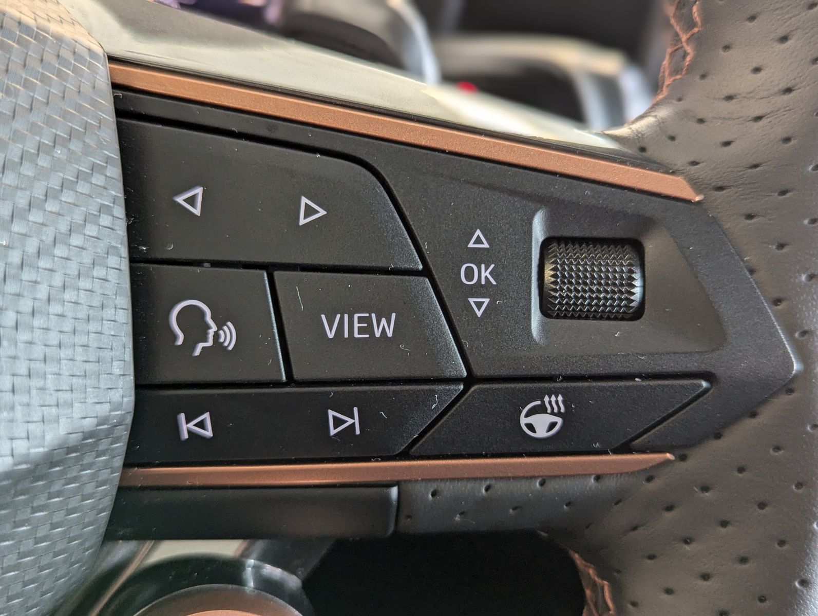 CUPRA Terramar 2.0 VZ 4D Drive-XL HUD Matrix Pano 20" - Image 26