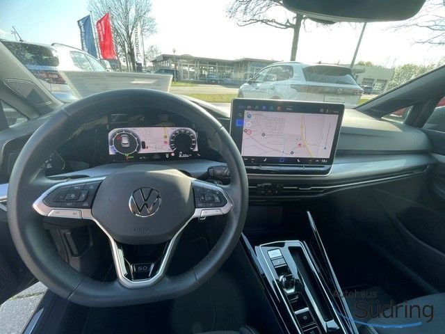 Golf VIII Edition 50 1,5 eTSI AHK Panodach Navi