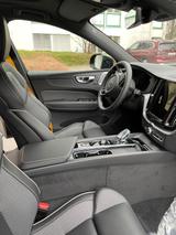 Volvo XC60 T8 Plug-in AWD Polestar Engineered Auto... - Volvo XC60: Polestar Engineered