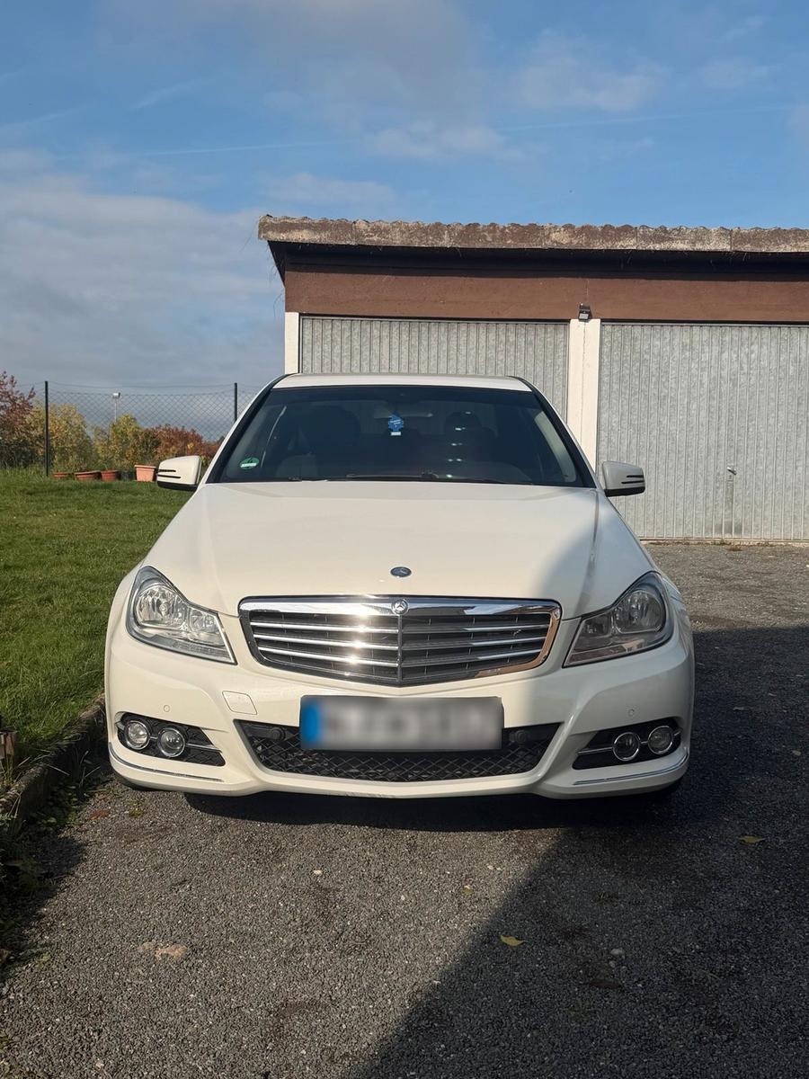 Mercedes-Benz C 220