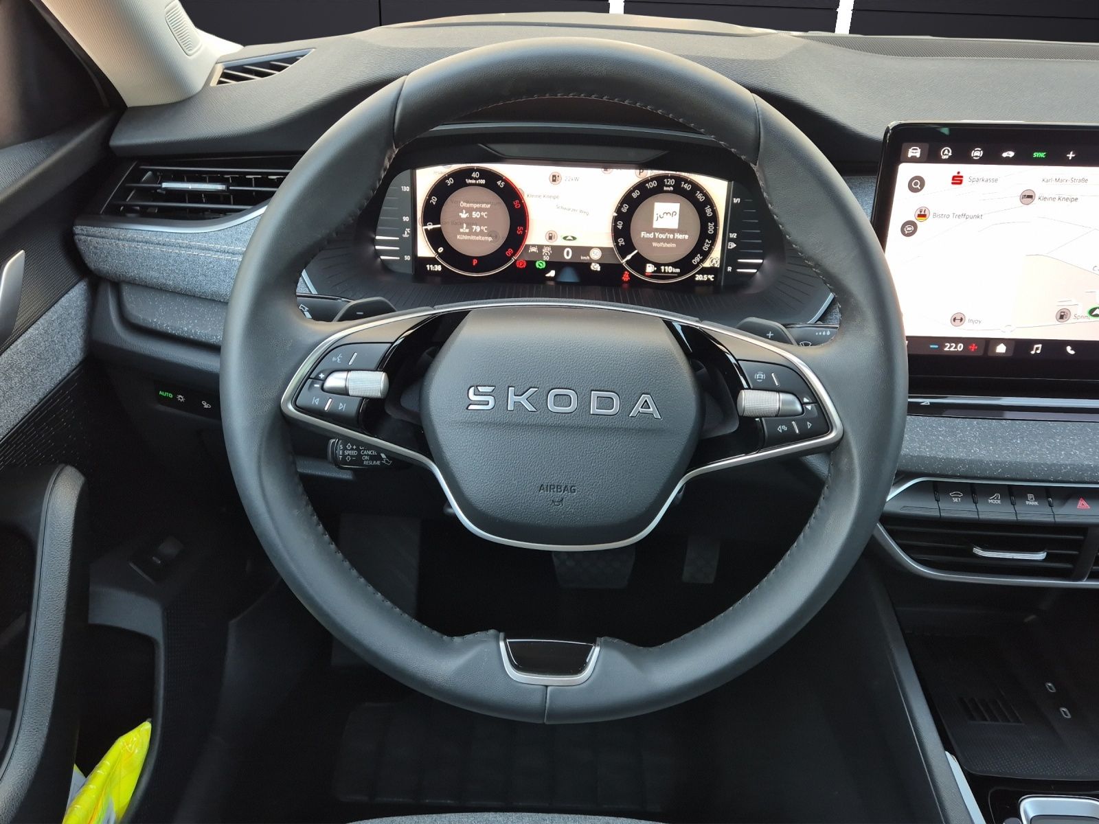 Fahrzeugabbildung SKODA Octavia Combi TDI Selection DSG Matrix Navi ACC