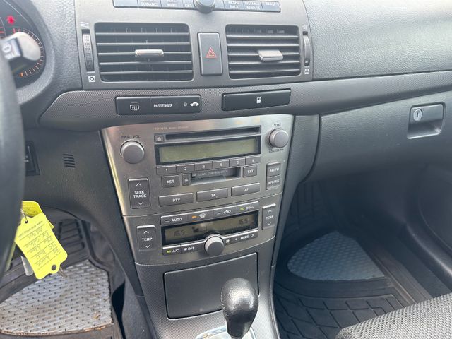 Toyota Avensis  Kombi 1.8 Sol